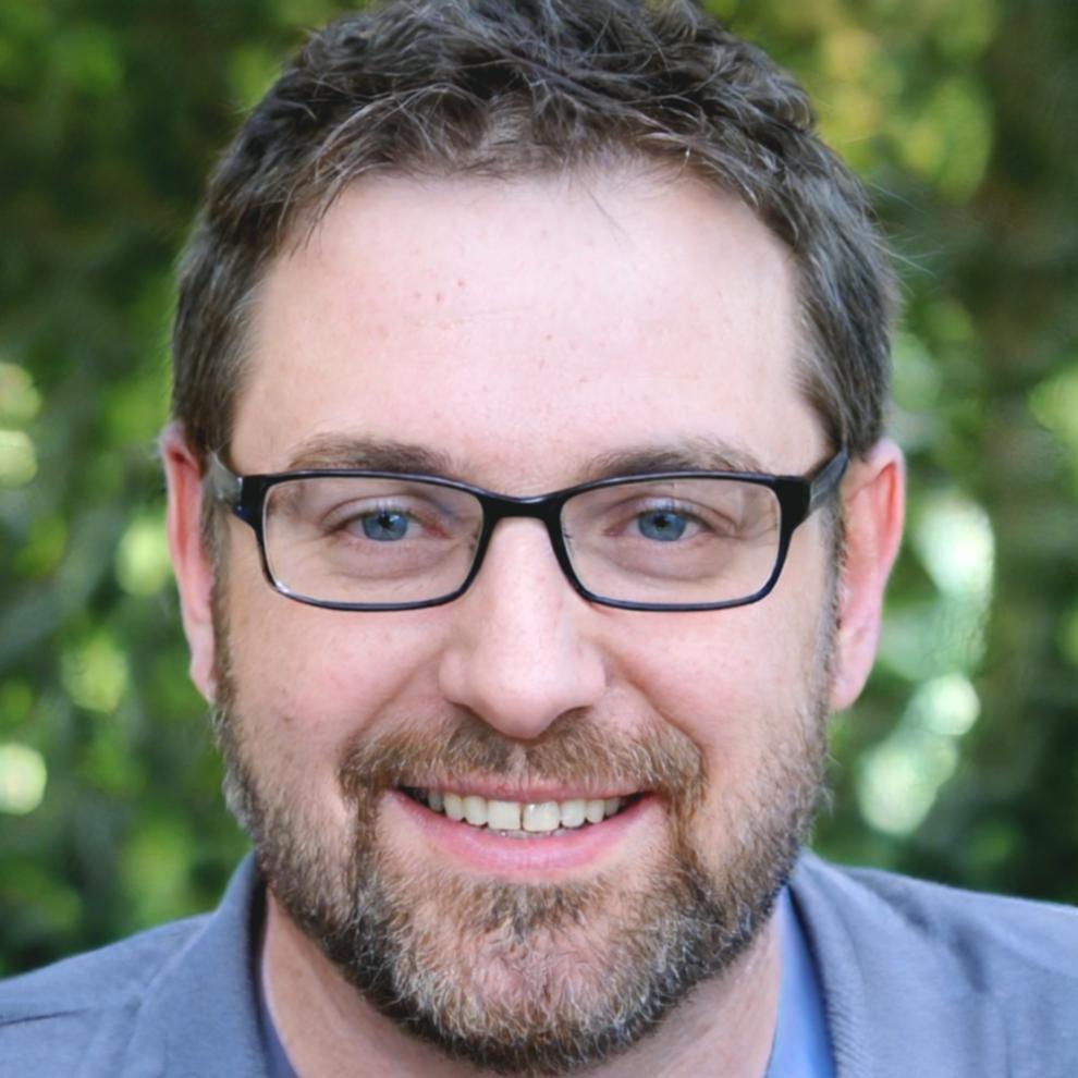 Portrait de Bastien Vigneau, analyste financier